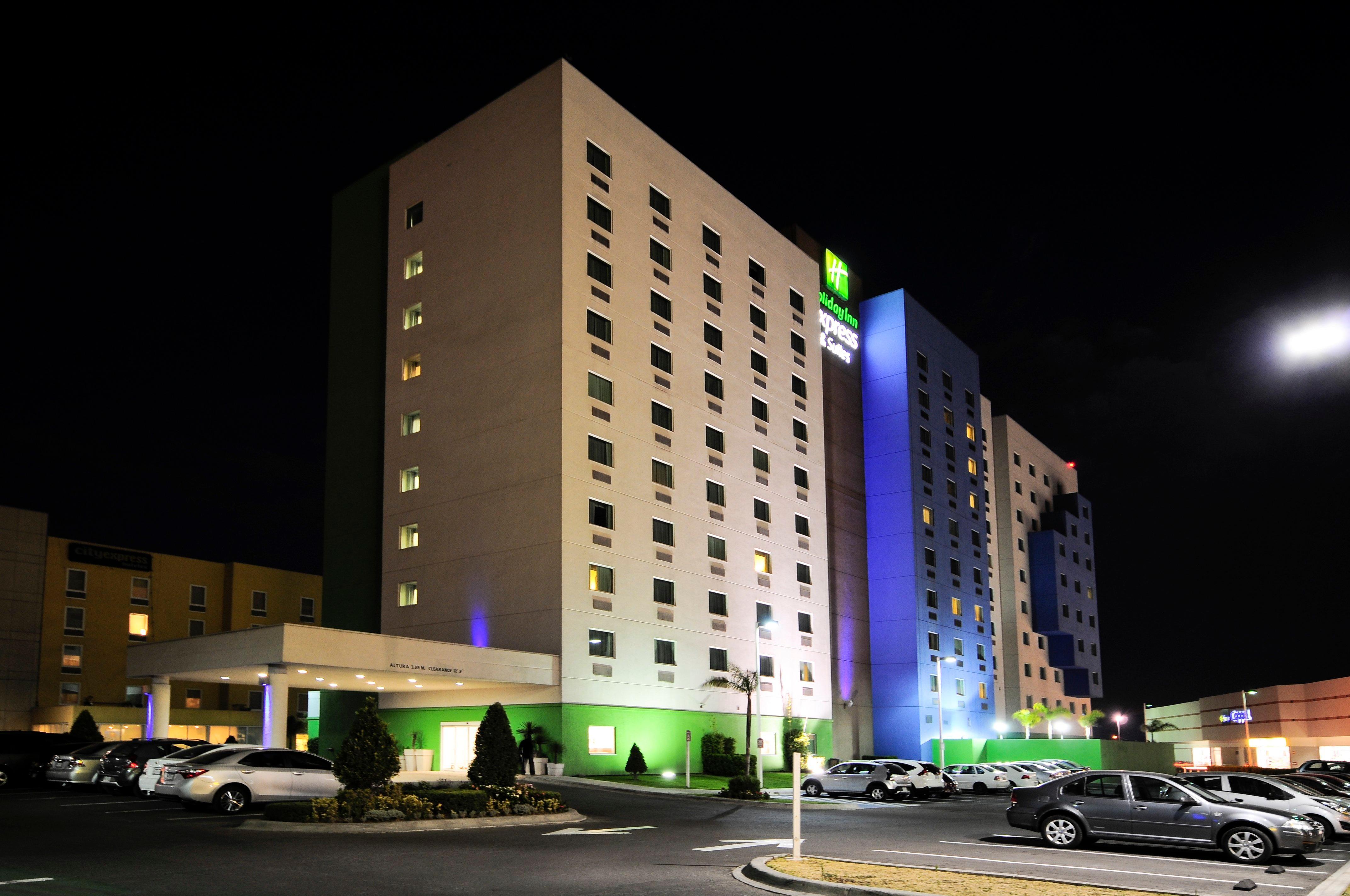 Holiday Inn Express & Suites Toluca Zona Aeropuerto, An Ihg Hotel Exterior foto